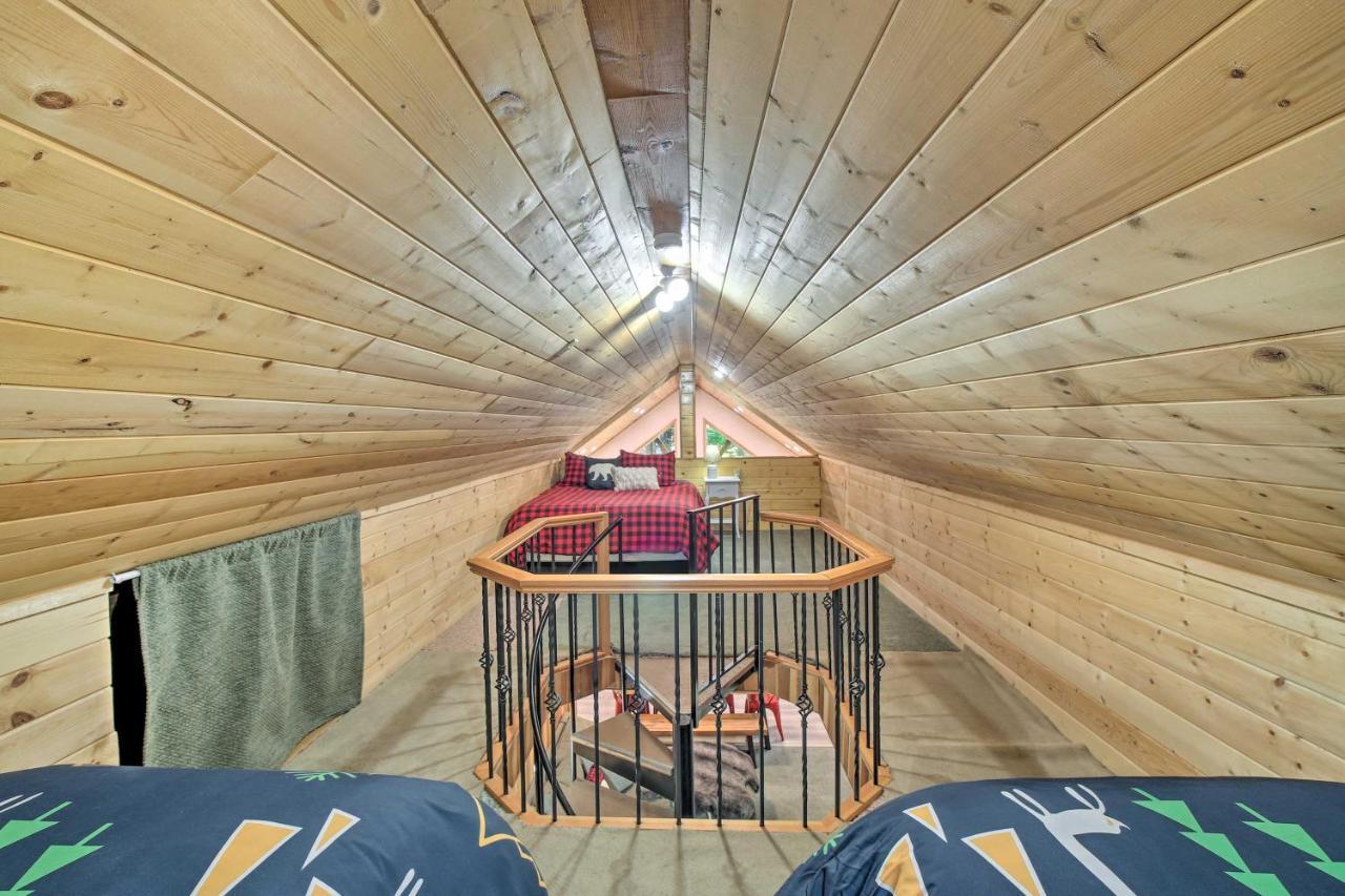 Wandering Elk Cabin Retreat With Golf Access! Packwood Bagian luar foto